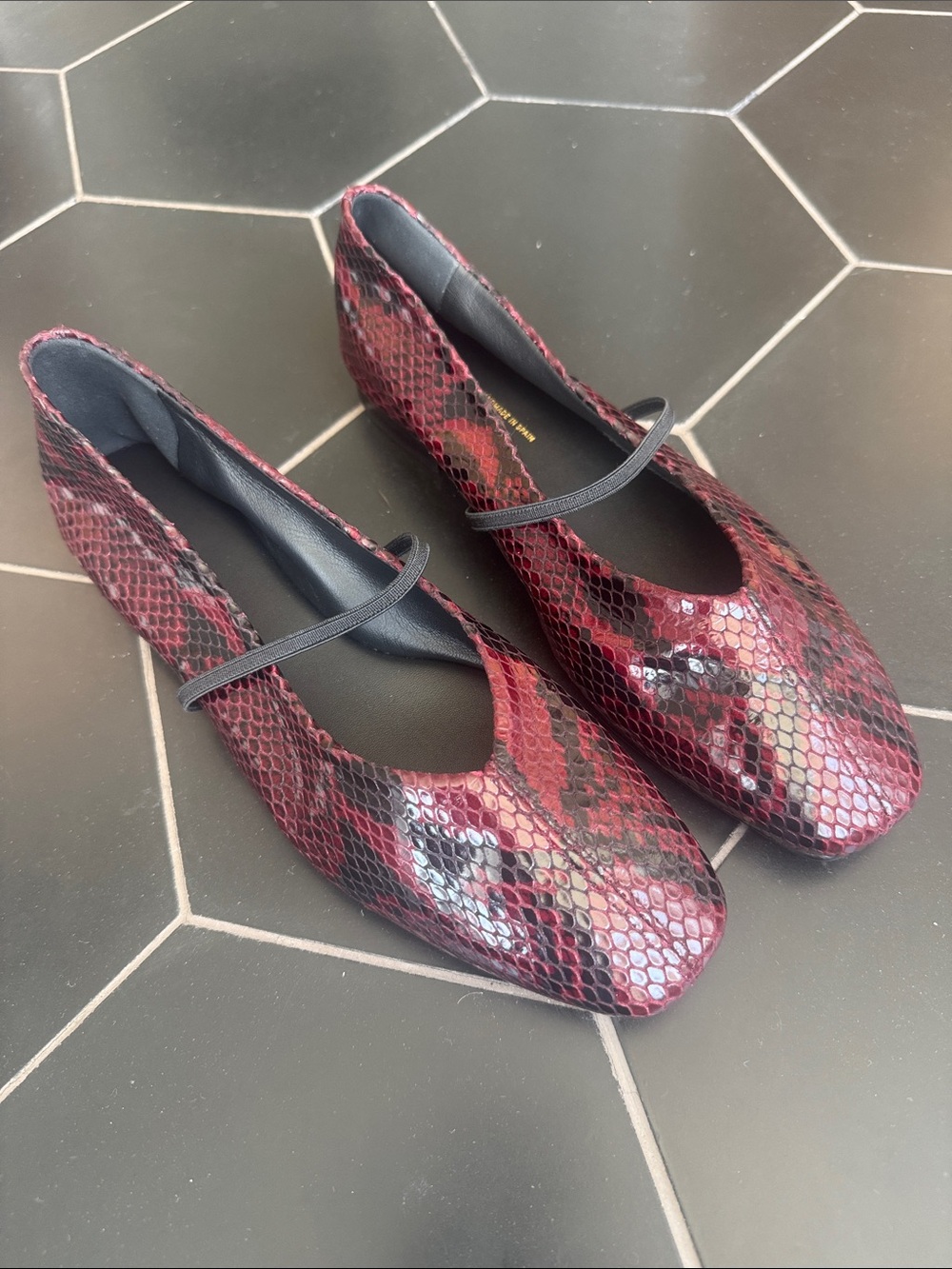 NEW IN BOX Margaux Burgundy Snake-Print Ballet Flats with Black Strap